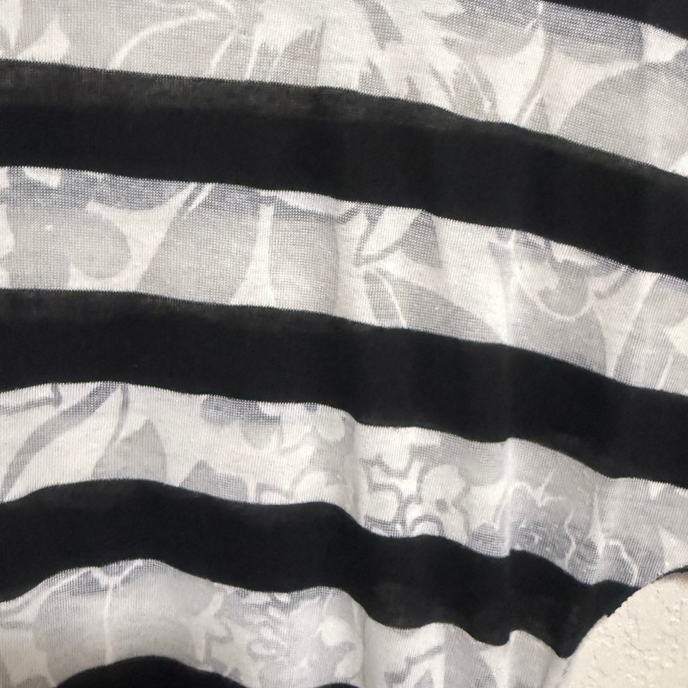 Just Me Women Black White Striped Cold Shoulder Floral Burnout Top Medium T0053 - Picture 4 of 10